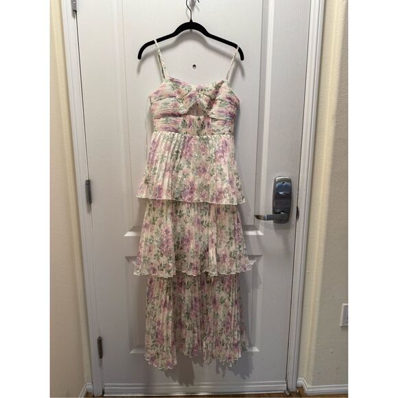 ASTR THE LABEL - EMMI FRONT CUTOUT TIERED DRESS- Purple Floral Mesh size S NWT - Picture 6 of 7